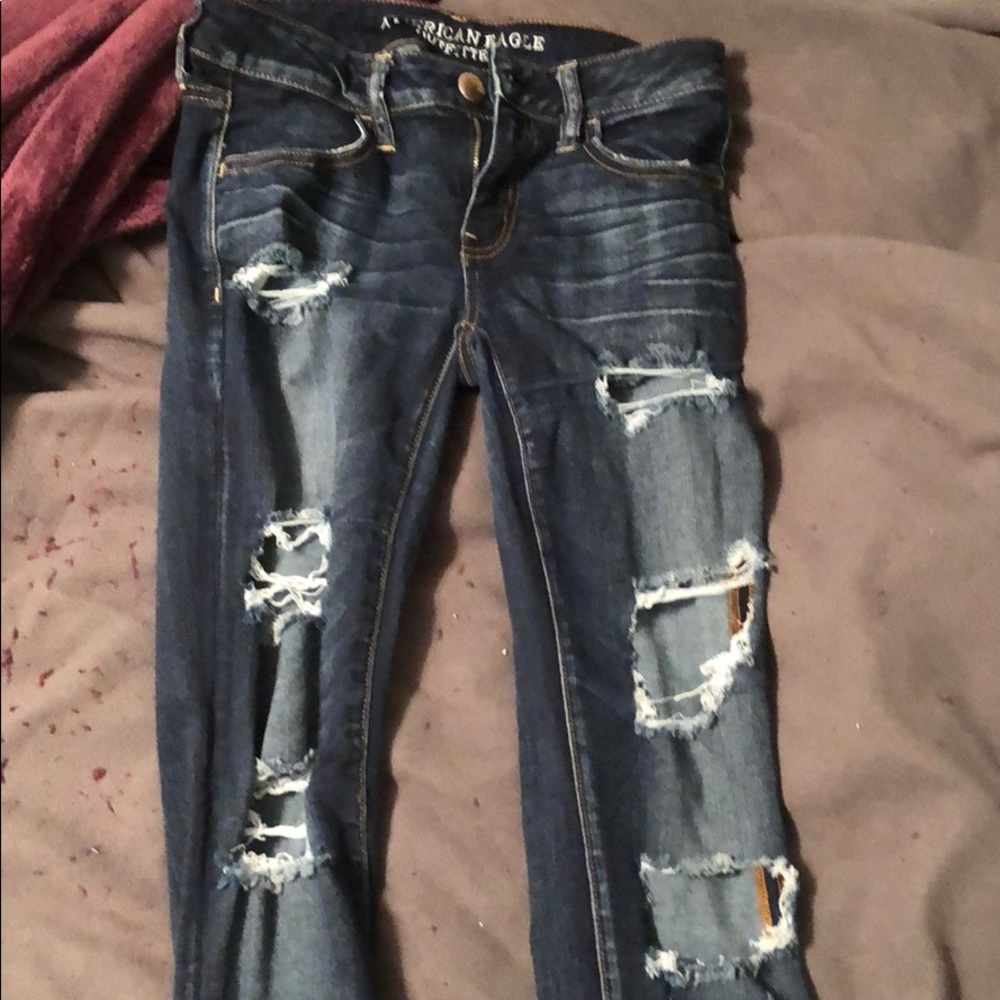 American Eagle distressed jeans